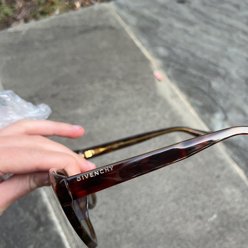 Brand new GIVENCHY Gv 7068/S Sunglasses - Picture 3 of 7